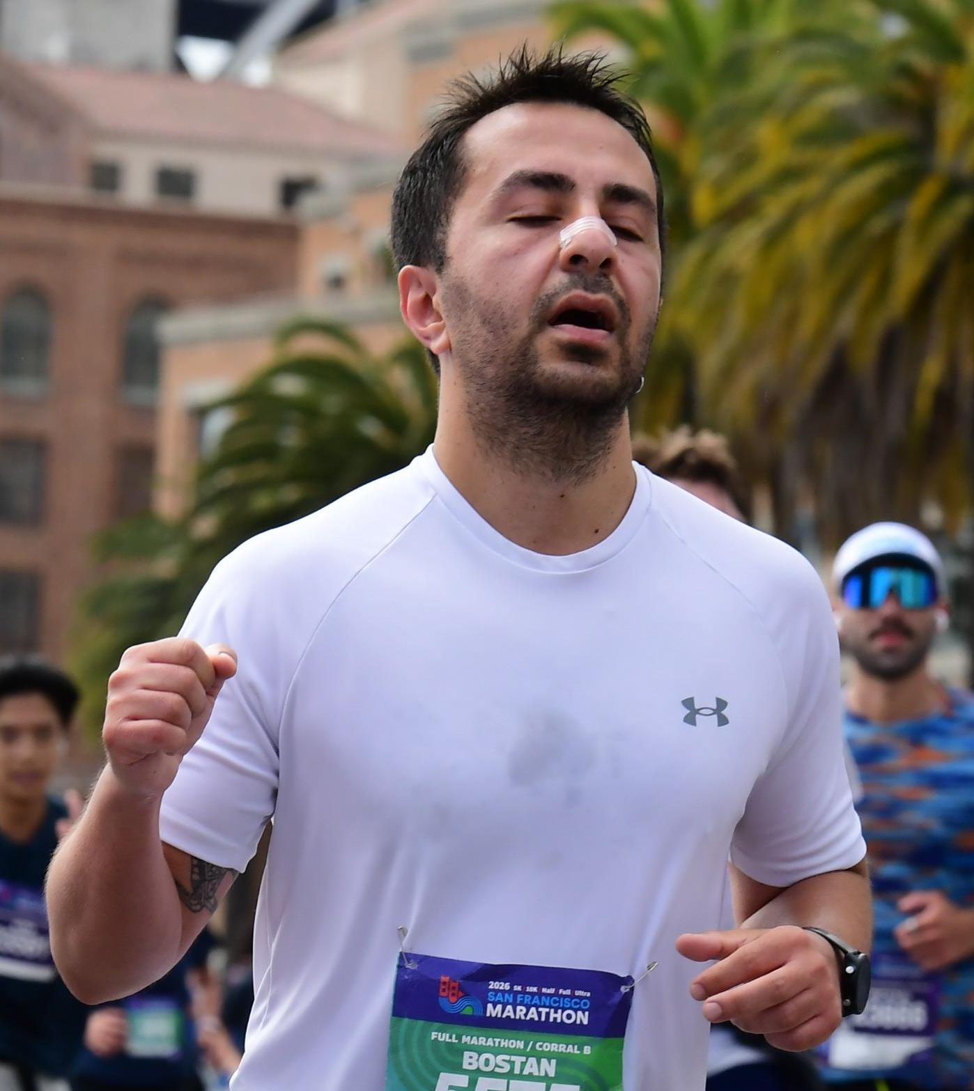 Emir Bostan running the San Francisco Marathon